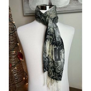NWT Steve Madden Mid Weight Ombre Black And Gray Paisley Muffler Scarf W/ Fringe